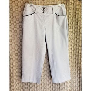 Women's Low Rise Capri Dressy Cropped Pinstripe Pants Size 6 NWOT